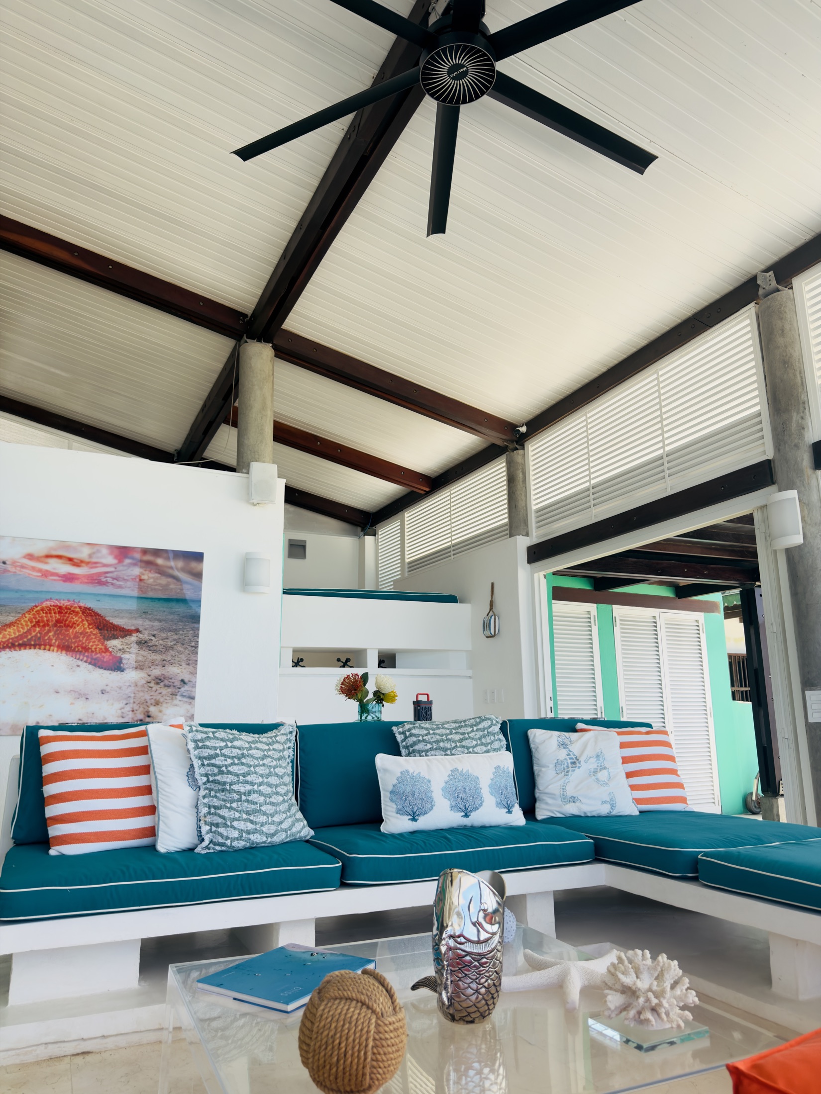 Sala principal — Casa Verde, Los Roques