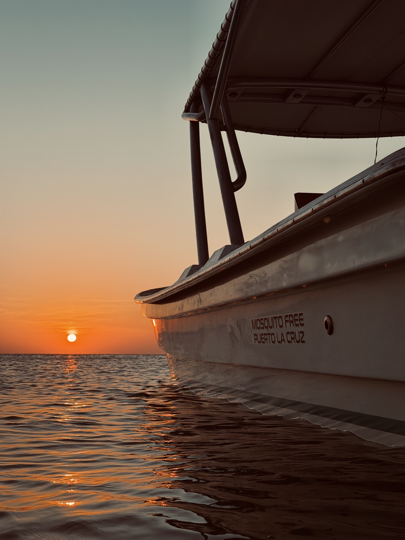 Atardecer desde el bote — Casa Verde, Los Roques