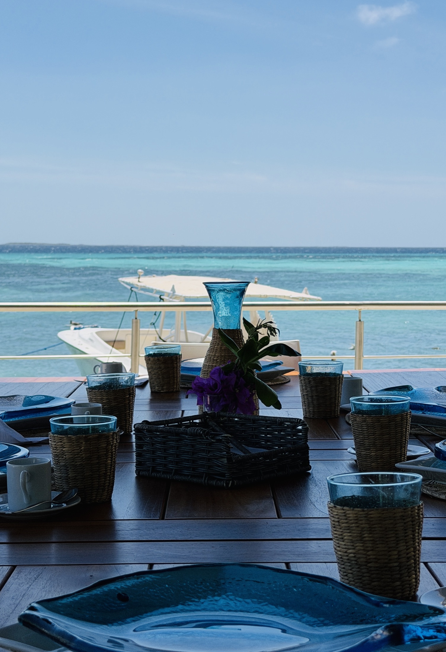 Mesa servida — Casa Verde, Los Roques